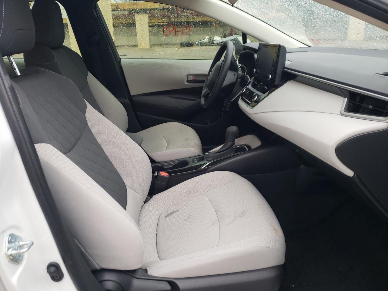Photo 5 from auction – 2022 TOYOTA COROLLA LE with VIN JTDVPMAE2NJ200589