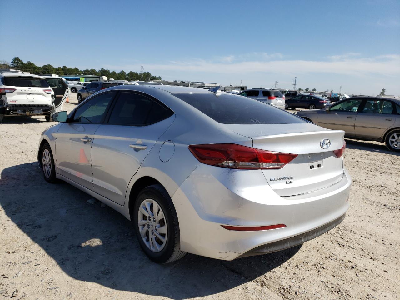 Photo 3 from auction – 2017 HYUNDAI ELANTRA SE with VIN 5NPD74LF1HH161122