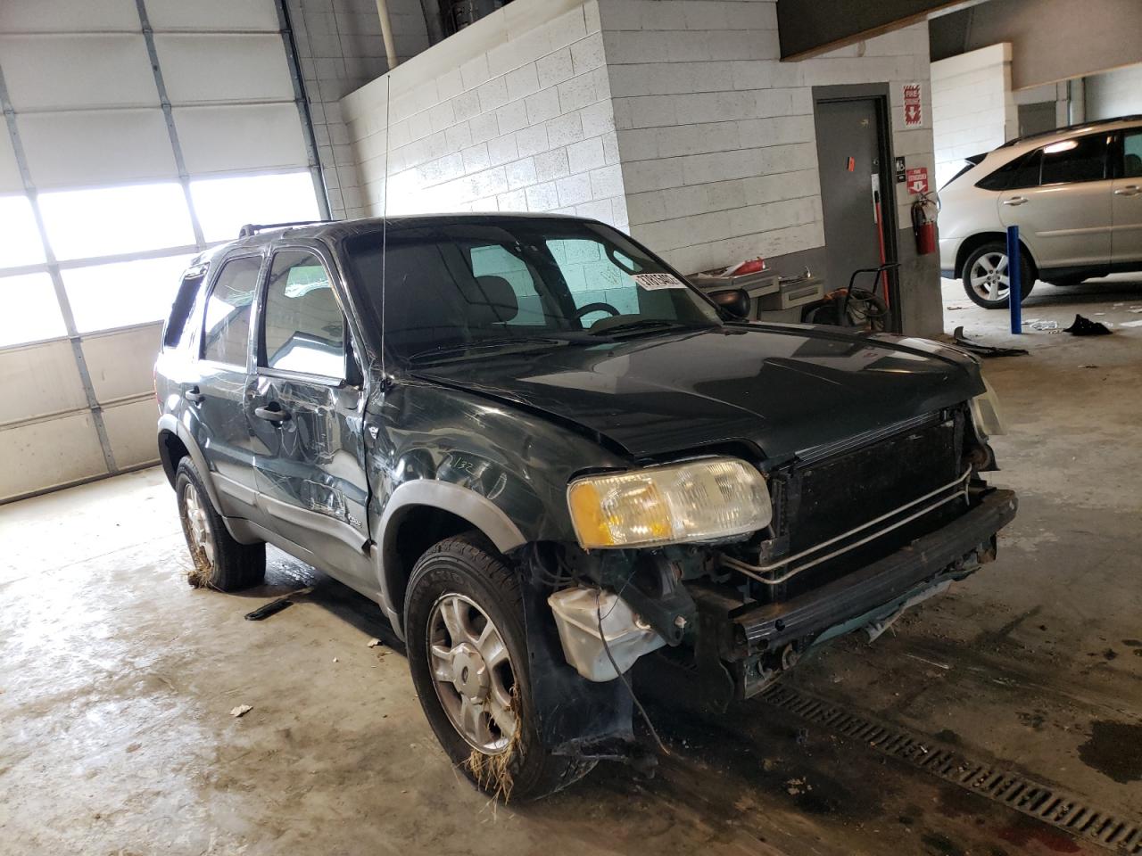 Photo 10 from auction – 2002 FORD ESCAPE XLT with VIN 1FMYU04162KA51192