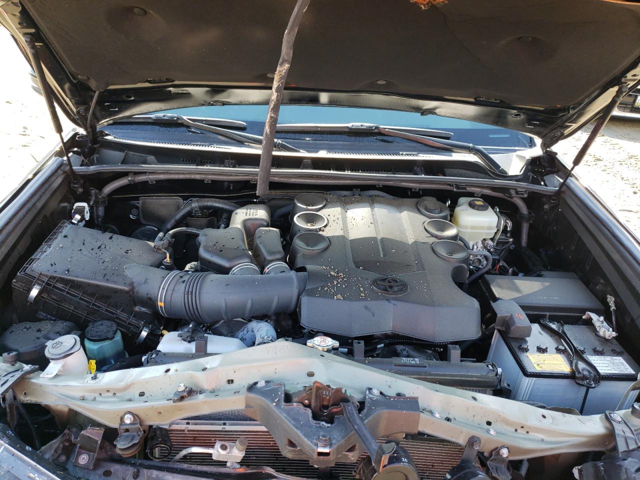 Photo 7 from auction – 2018 TOYOTA 4RUNNER SR with VIN JTEBU5JR4J5532729