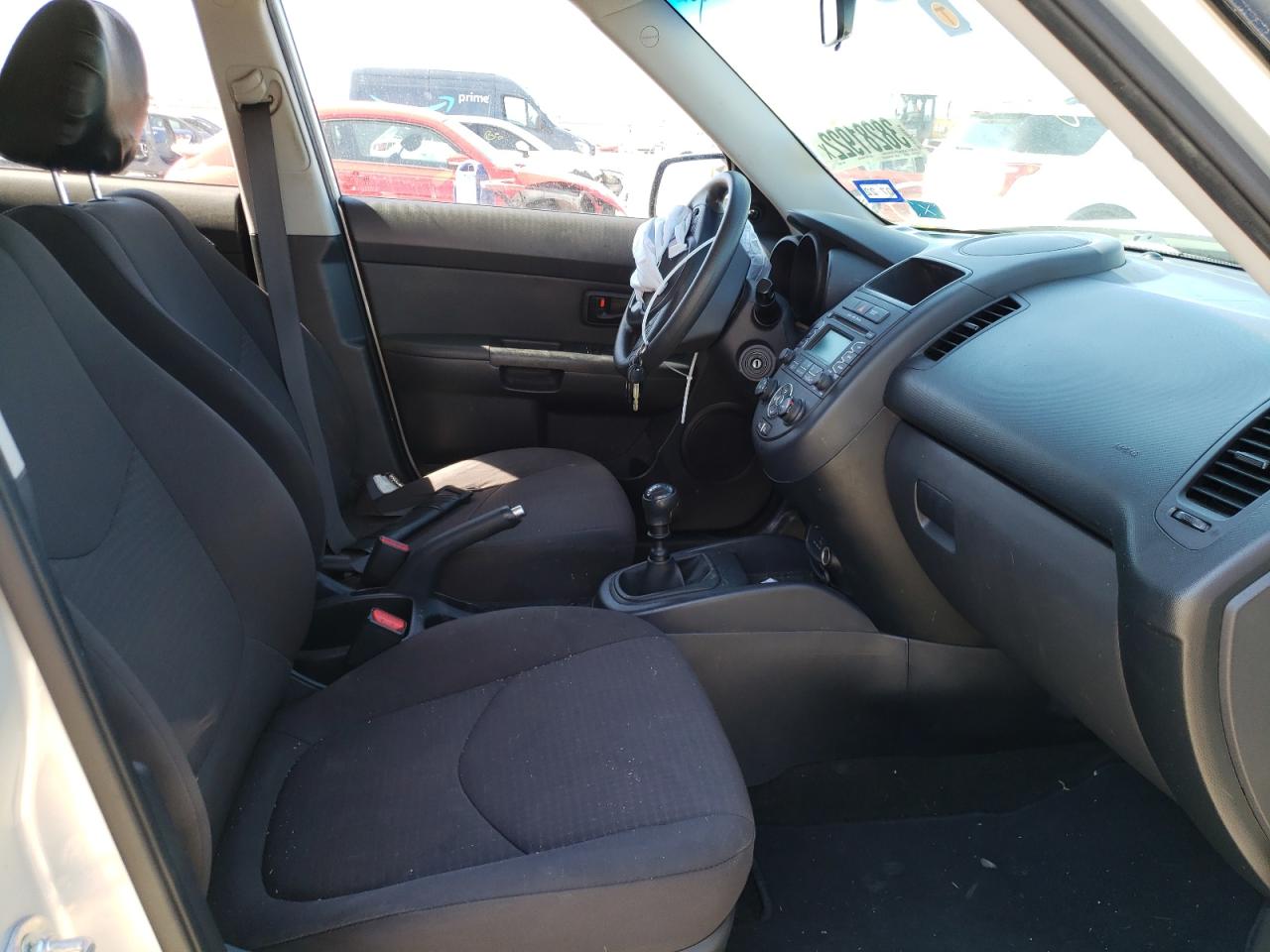 Photo 5 from auction – 2013 KIA SOUL with VIN KNDJT2A56D7764109