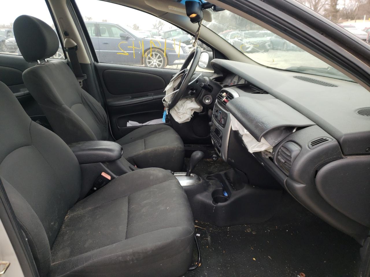 Photo 5 from auction – 2005 DODGE NEON SXT with VIN 1B3ES56C65D137038