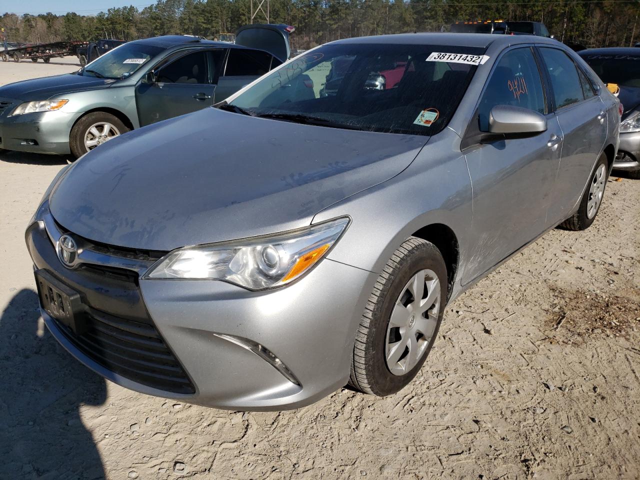 Photo 2 from auction – 2017 TOYOTA CAMRY LE with VIN 4T1BF1FK1HU341994