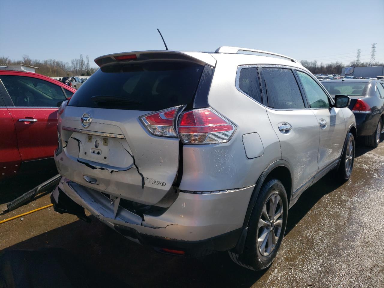 Photo 4 from auction – 2015 NISSAN ROGUE S with VIN KNMAT2MV3FP560219