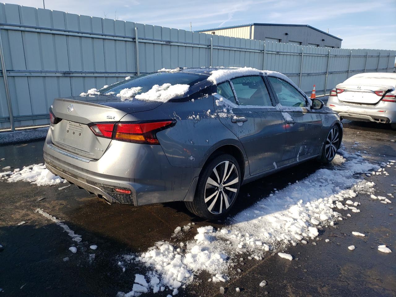 Photo 4 from auction – 2021 NISSAN ALTIMA SR with VIN 1N4BL4CW7MN302049