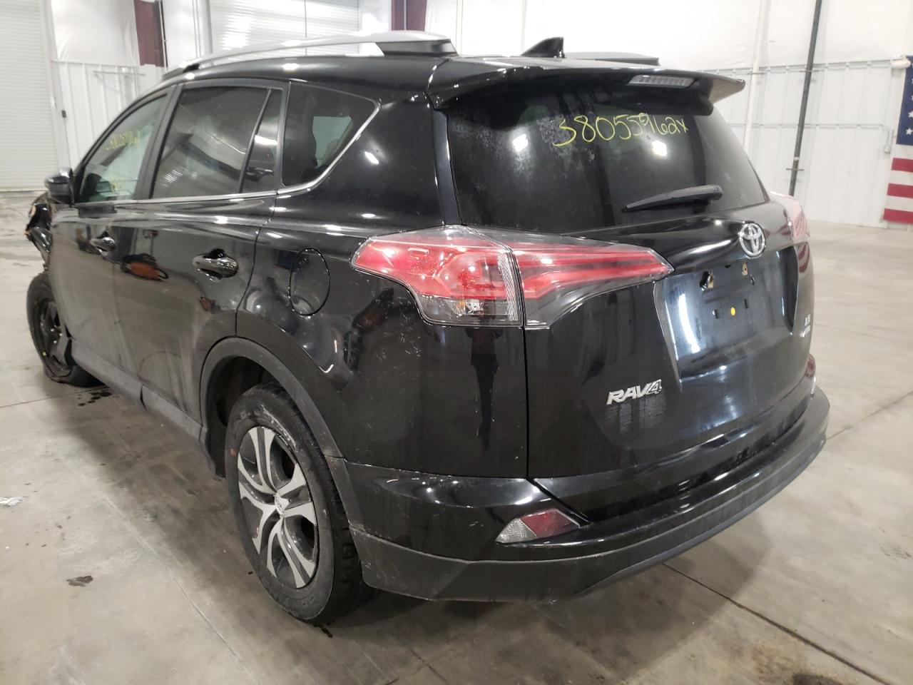 Photo 3 from auction – 2018 TOYOTA RAV4 LE with VIN 2T3BFREV9JW744578