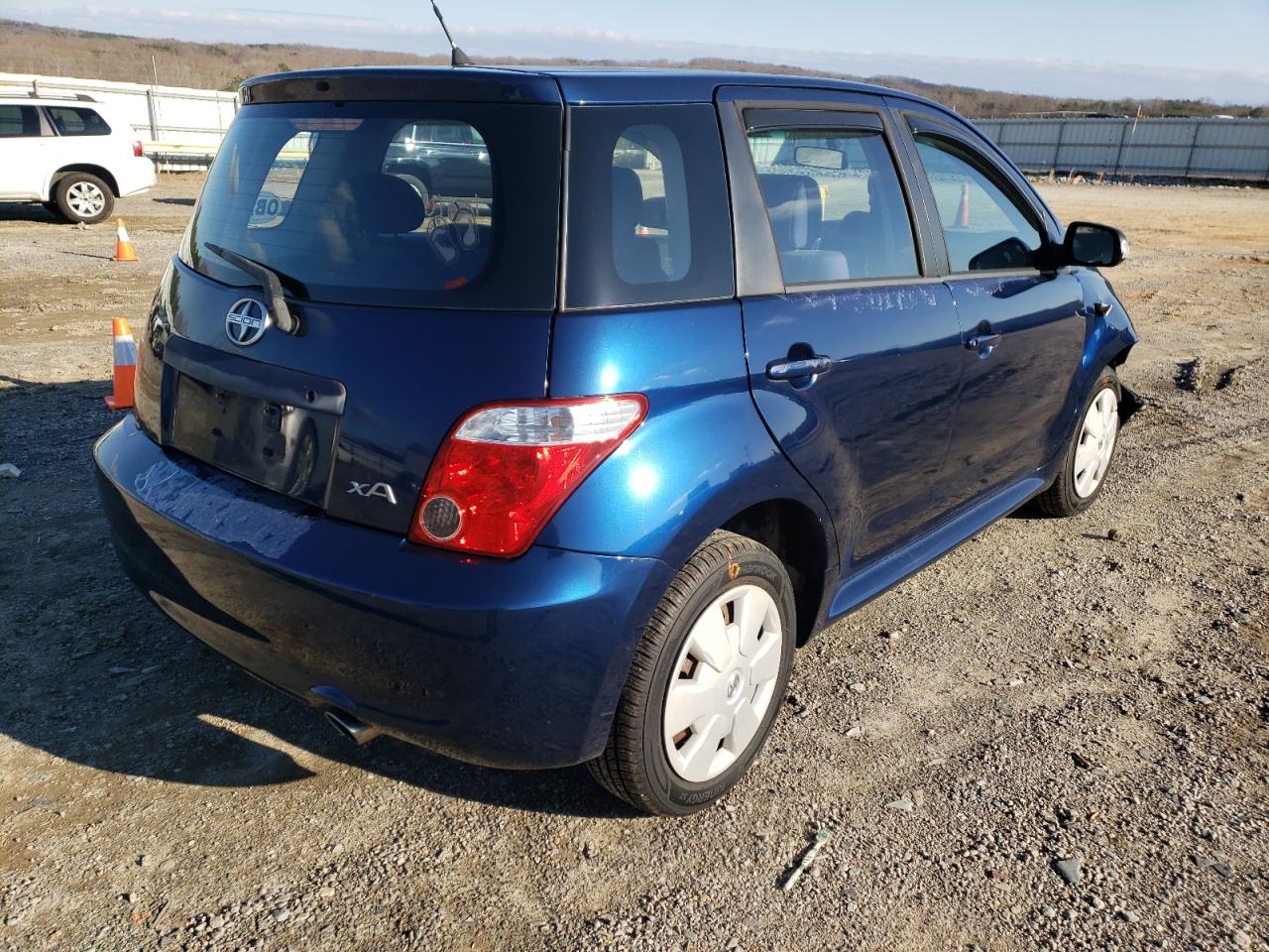 Photo 4 from auction – 2006 TOYOTA SCION XA with VIN JTKKT624865016552