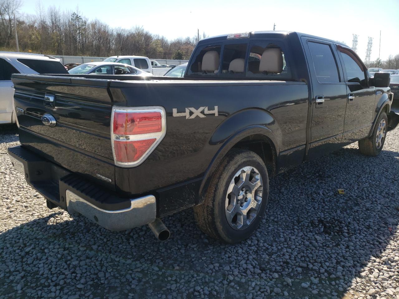 Photo 4 from auction – 2011 FORD F150 SUPER with VIN 1FTFW1EF0BKD55849