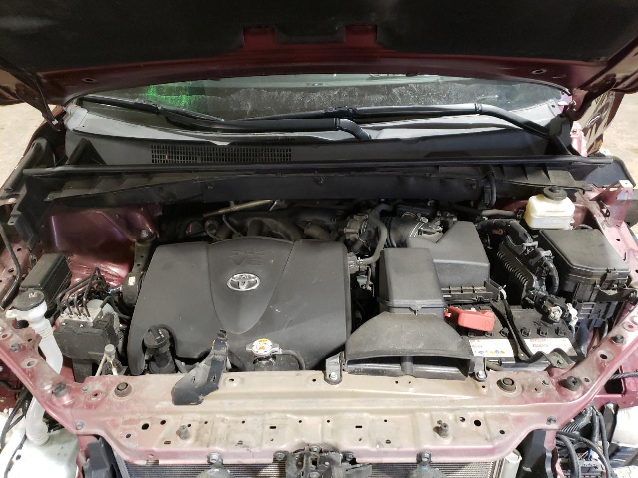 Photo 7 from auction – 2018 TOYOTA HIGHLANDER with VIN 5TDDZRFH5JS861553