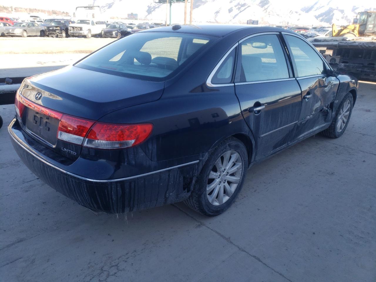 Photo 4 from auction – 2010 HYUNDAI AZERA GLS with VIN KMHFC4DF2AA513250