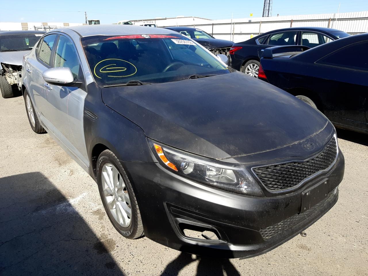 KIA OPTIMA LX 2015 with VIN 5XXGM4A74FG472425 - Photo from auction