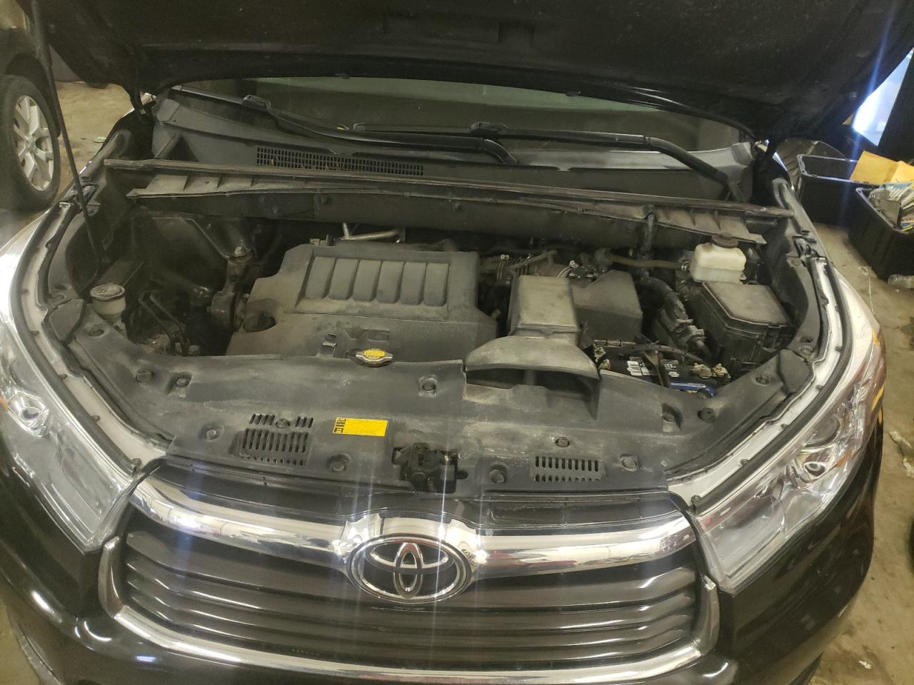 Photo 7 from auction – 2015 TOYOTA HIGHLANDER with VIN 5TDDKRFH7FS096082
