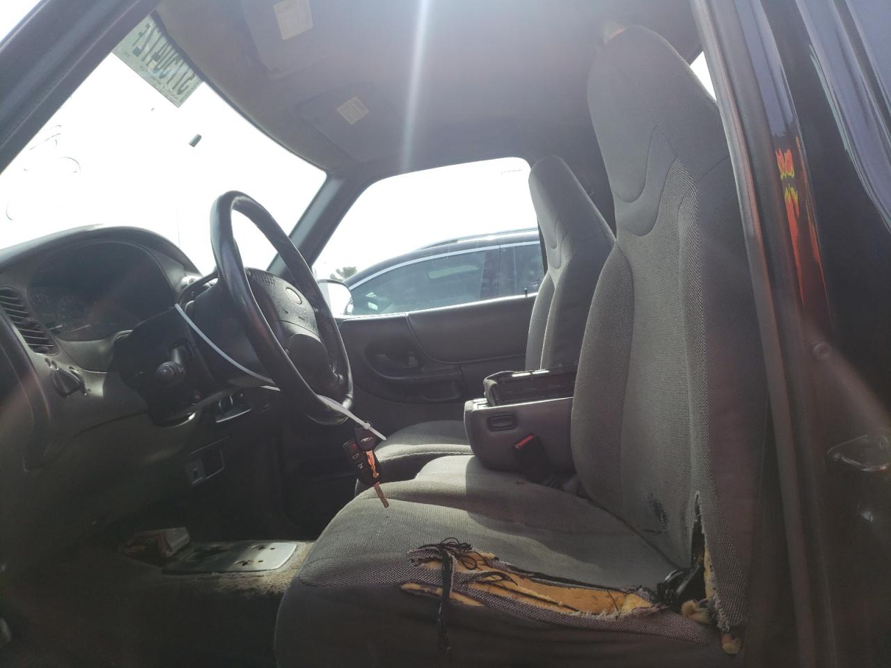 Photo 5 from auction – 2001 FORD RANGER with VIN 1FTYR10U11TA91412