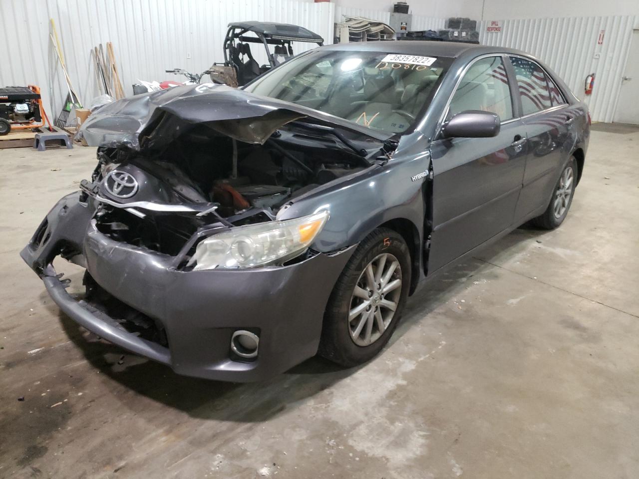 Photo 2 from auction – 2010 TOYOTA CAMRY HYBR with VIN 4T1BB3EK2AU120810