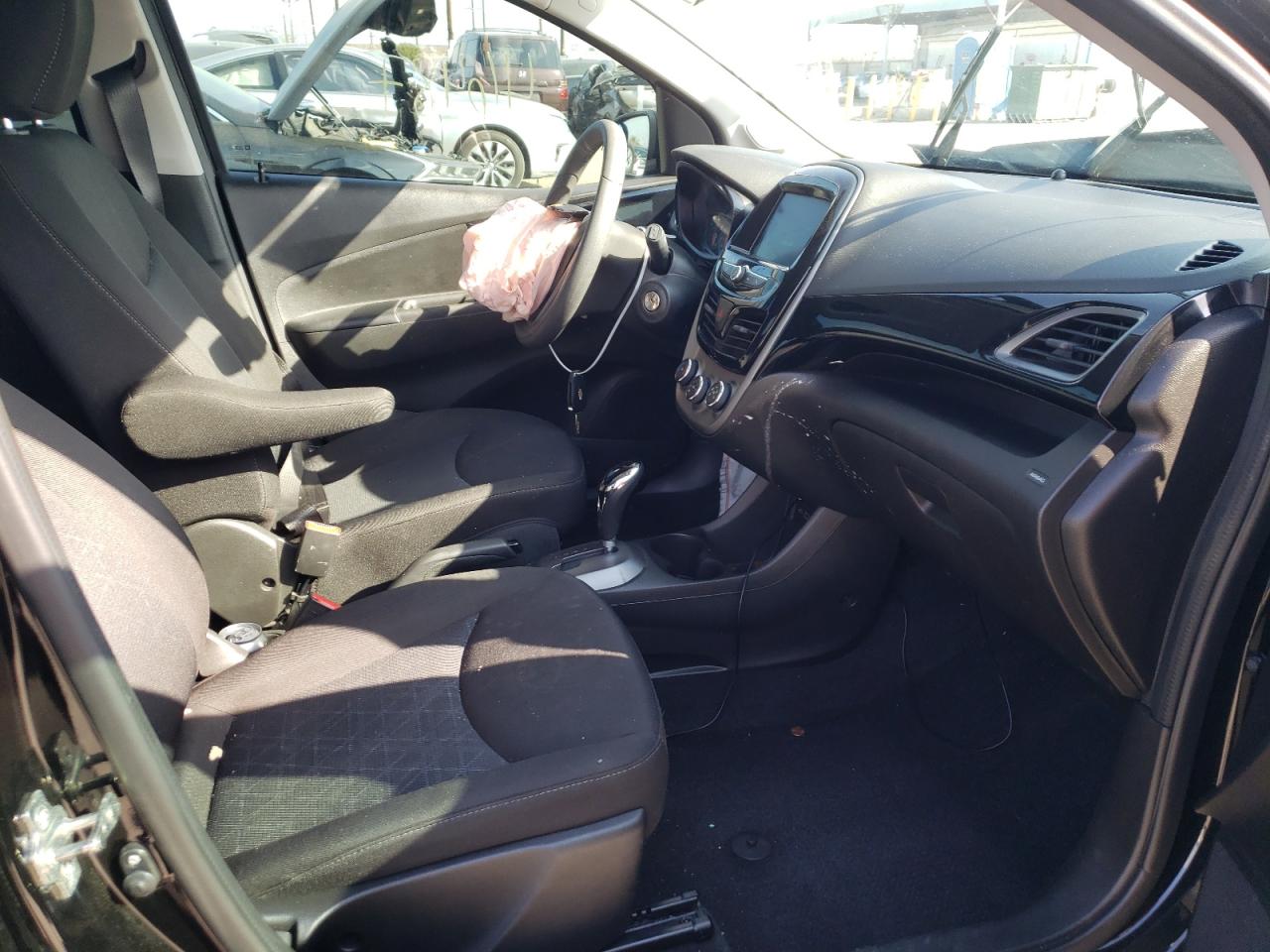 Photo 5 from auction – 2019 CHEVROLET SPARK 1LT with VIN KL8CD6SA0KC753290