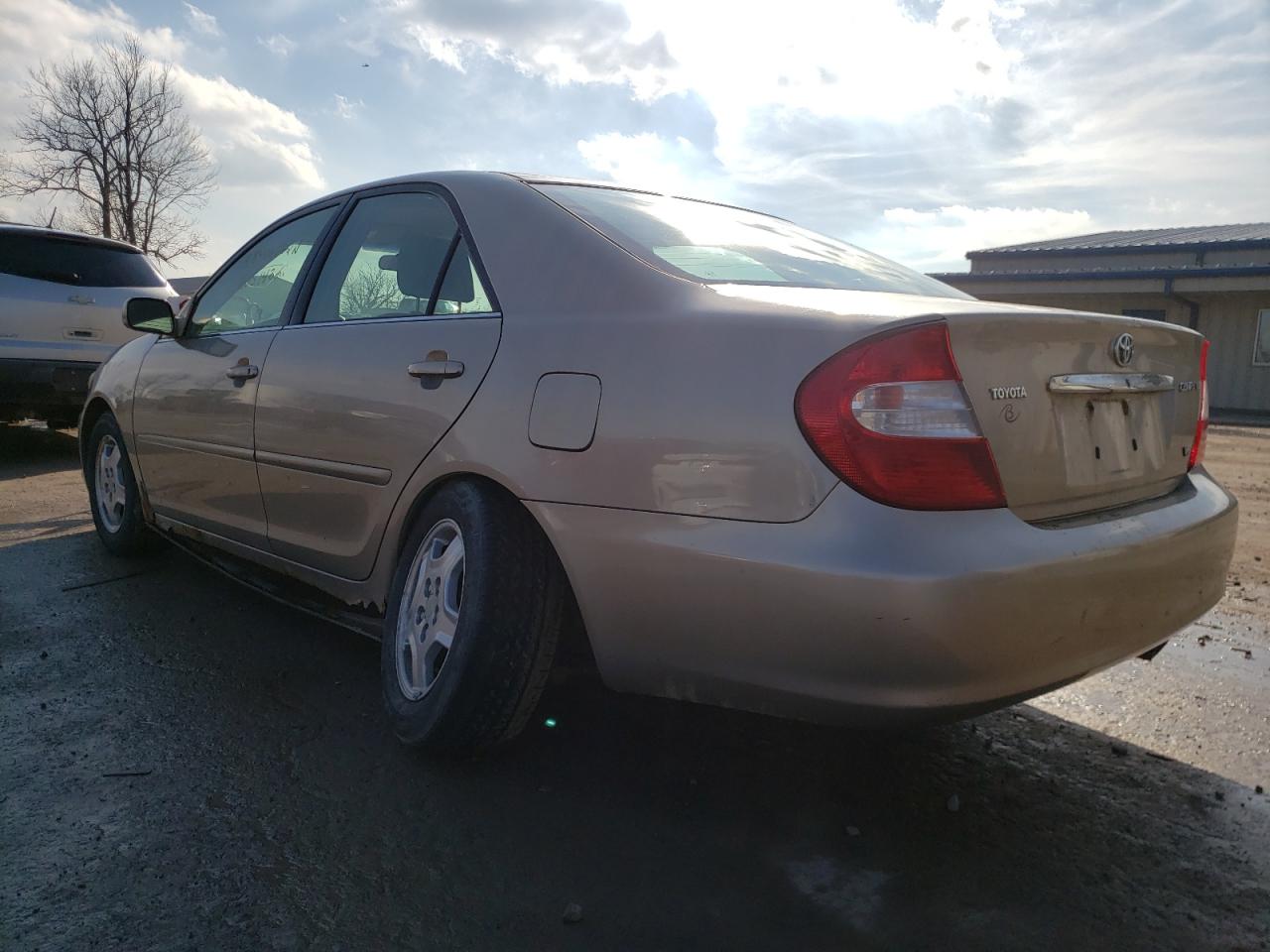 Photo 3 from auction – 2003 TOYOTA CAMRY LE with VIN 4T1BF32K83U548439