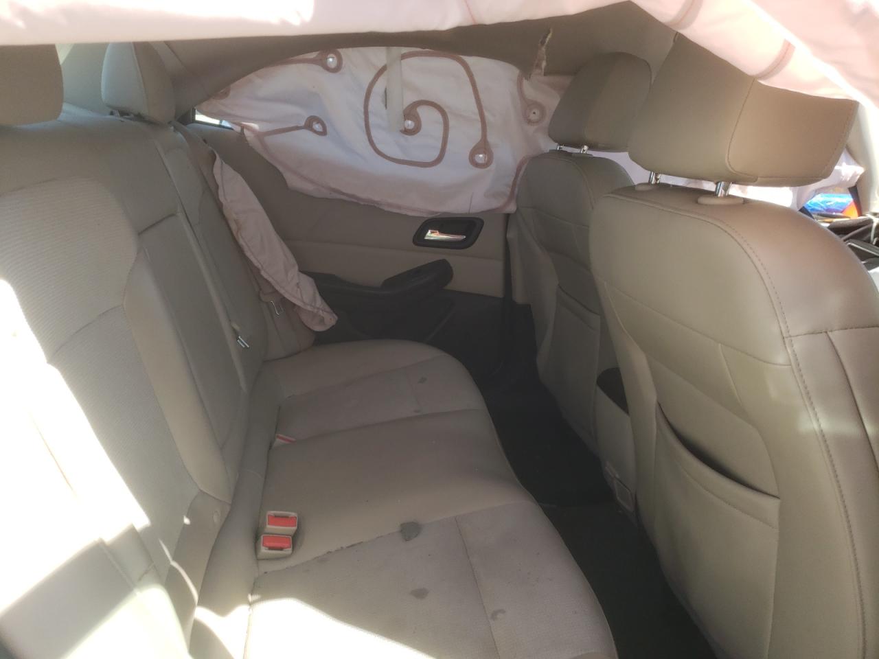 Photo 6 from auction – 2015 CHEVROLET MALIBU with VIN 1G11D5SL6FF321326