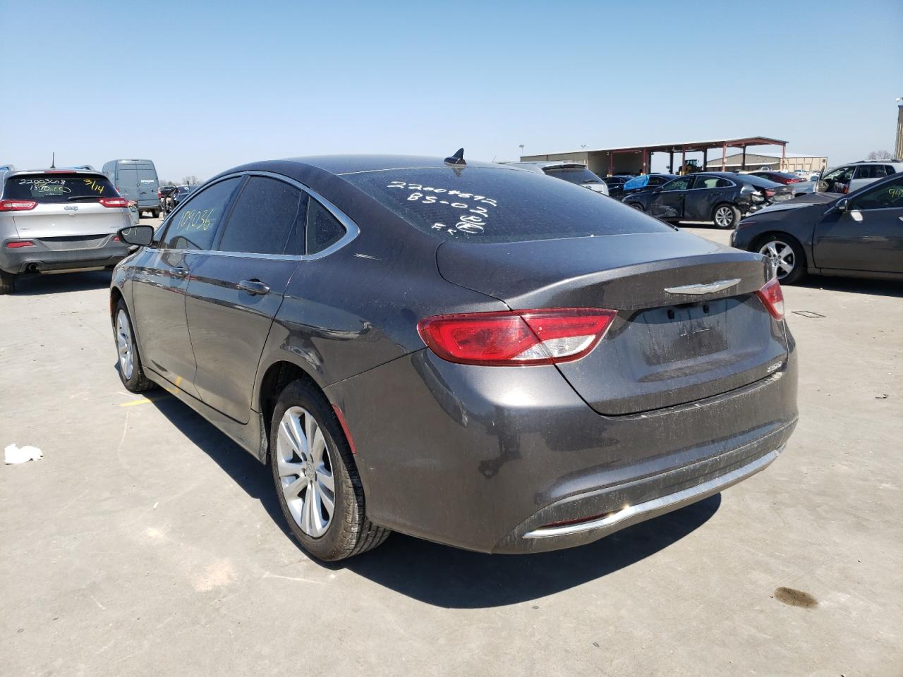 Photo 3 from auction – 2015 CHRYSLER 200 LIMITE with VIN 1C3CCCABXFN601048