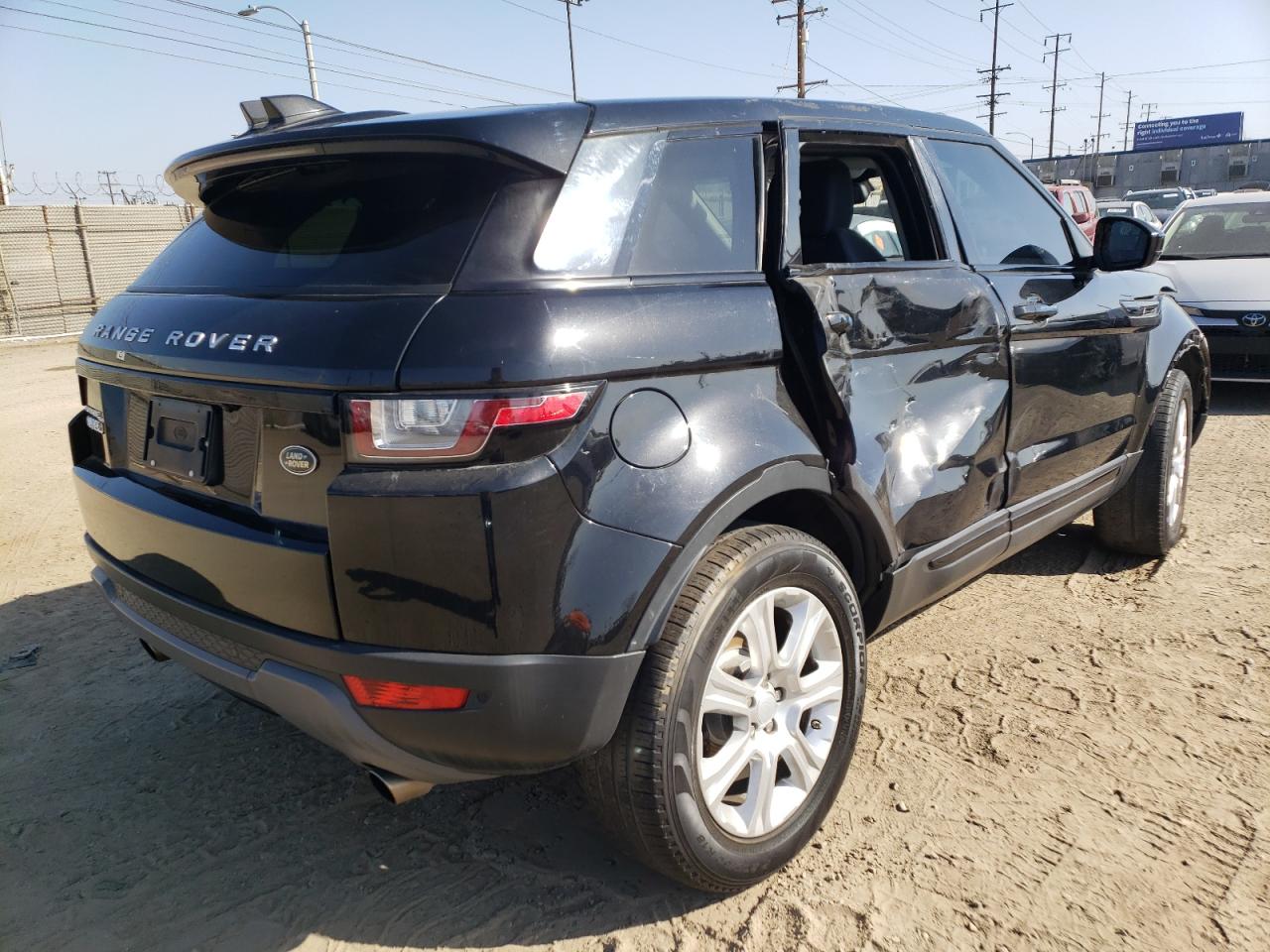 Photo 4 from auction – 2016 LAND ROVER RANGE ROVE with VIN SALVP2BG4GH117852