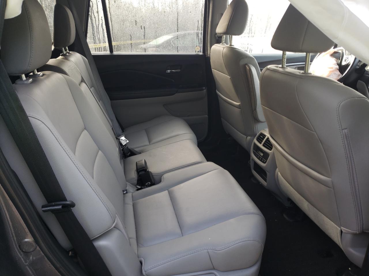 Photo 6 from auction – 2017 HONDA PILOT EXL with VIN 5FNYF5H5XHB021921