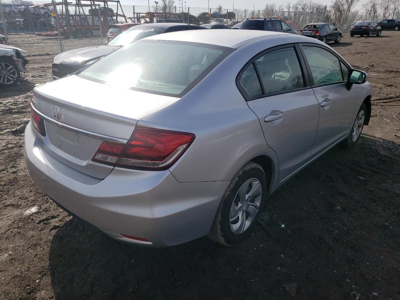 Photo 4 from auction – 2015 HONDA CIVIC LX with VIN 19XFB2F51FE076135