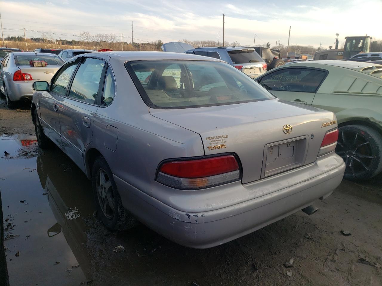 Photo 3 from auction – 1997 TOYOTA AVALON XL with VIN 4T1BF12B3VU187015