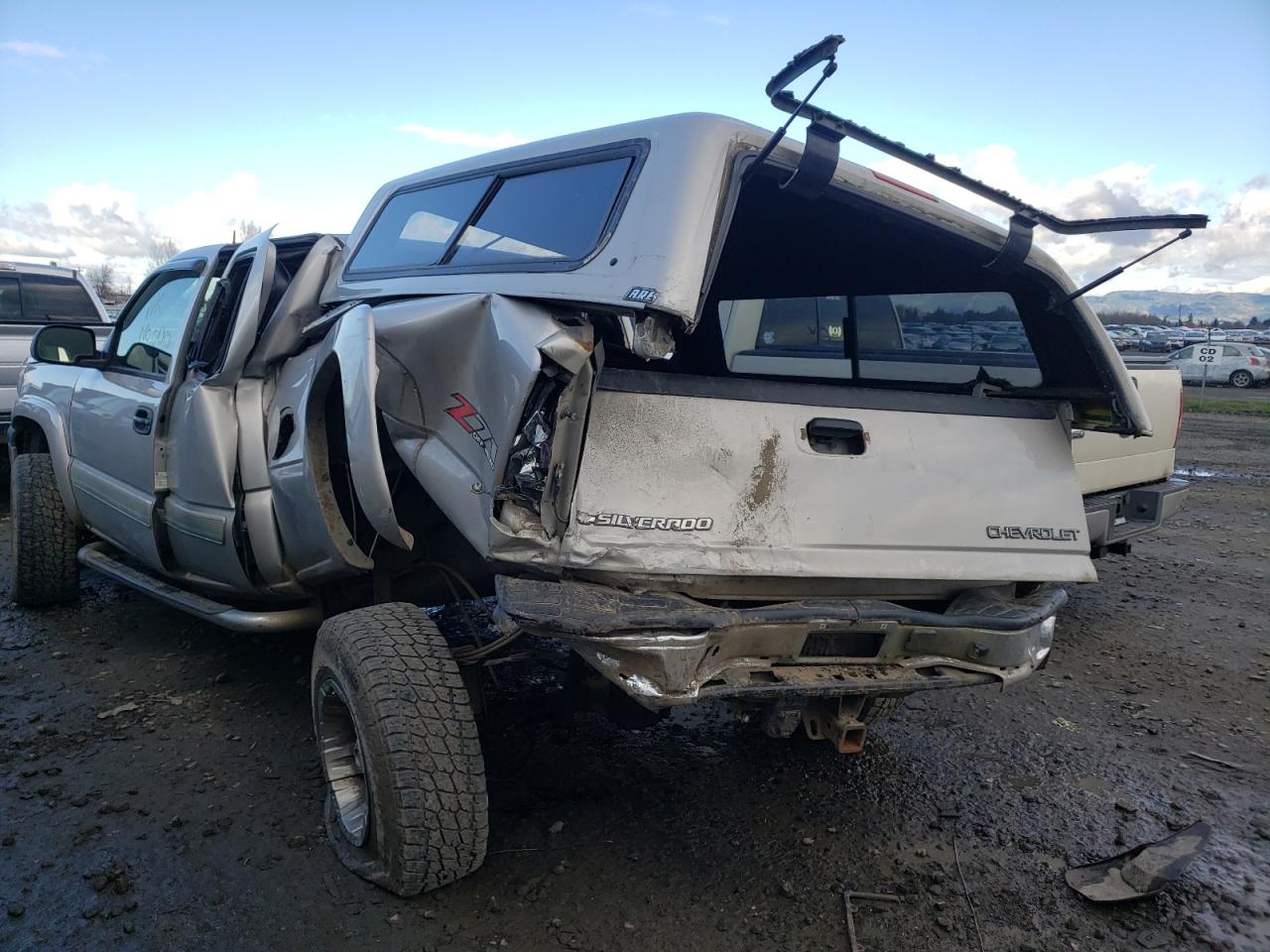 Photo 9 from auction – 2004 CHEVROLET SILVERADO with VIN 2GCEK19T441213482