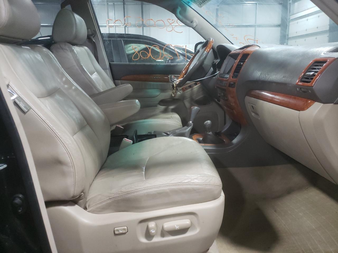 Photo 5 from auction – 2007 LEXUS GX 470 with VIN JTJBT20X970148759