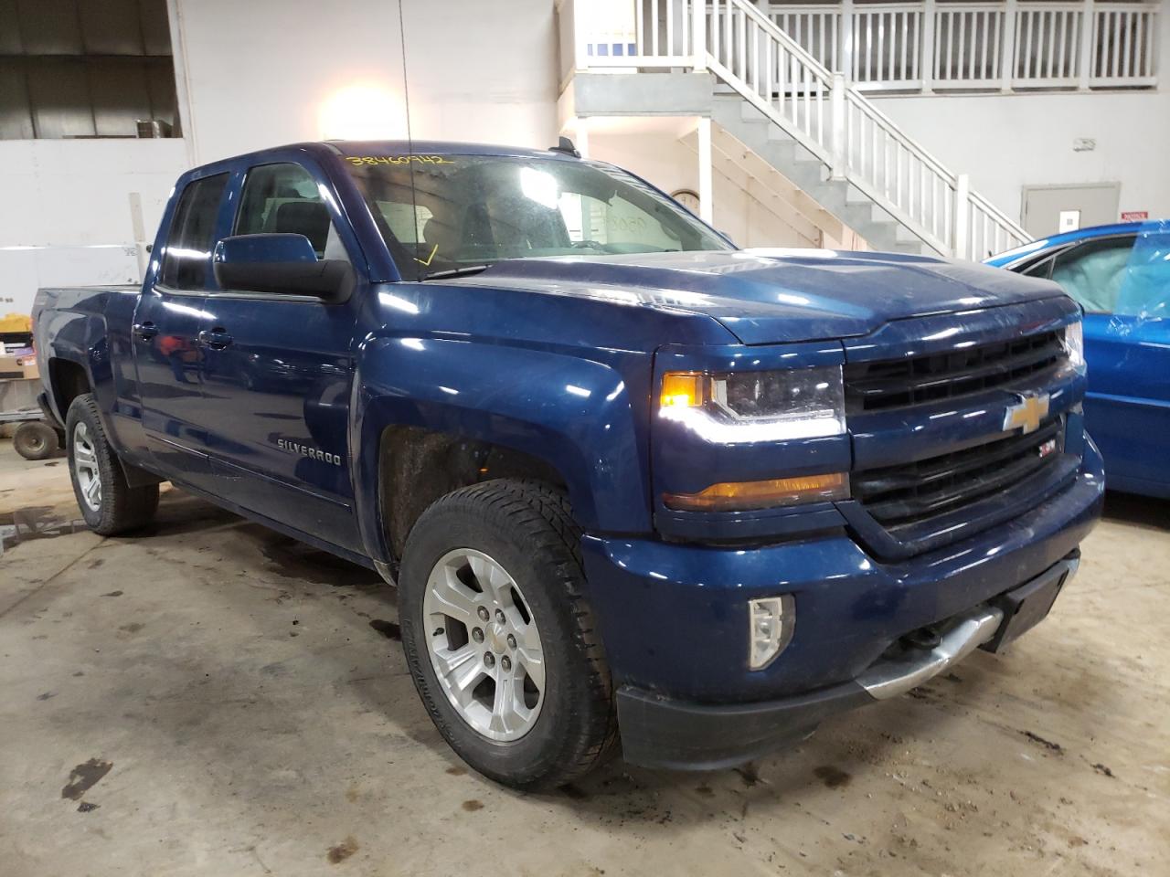 CHEVROLET SILVERADO 2017 with VIN 1GCVKREC7HZ273094 - Photo from auction