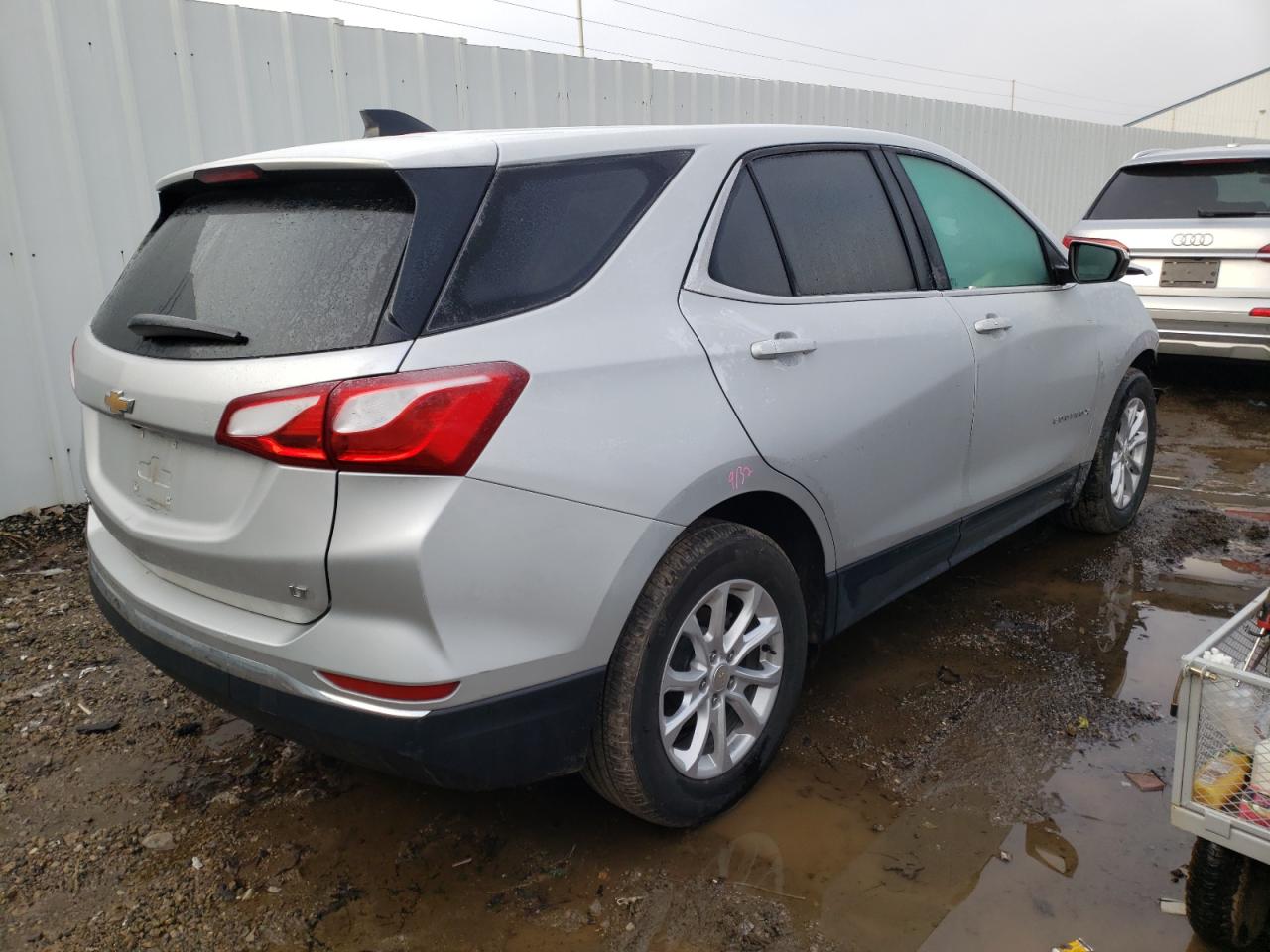 Photo 4 from auction – 2020 CHEVROLET EQUINOX LT with VIN 3GNAXKEV7LS724319