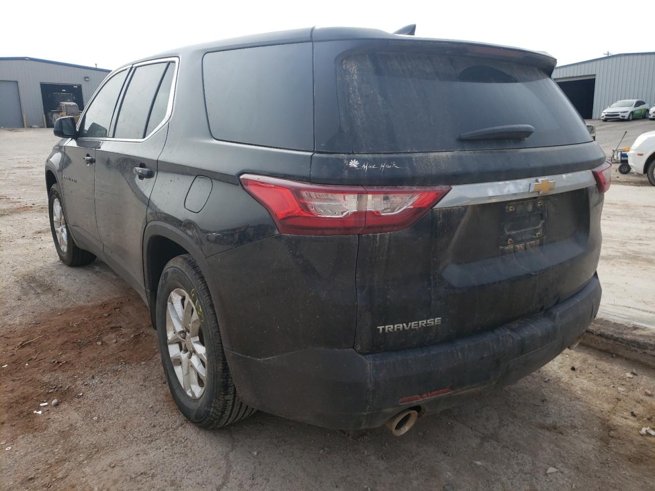 Photo 3 from auction – 2018 CHEVROLET TRAVERSE L with VIN 1GNERFKW3JJ136870