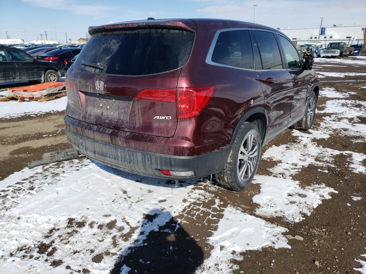 Photo 4 from auction – 2018 HONDA PILOT EX with VIN 5FNYF6H36JB015186
