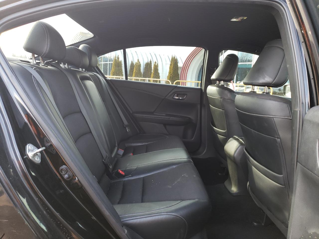 Photo 6 from auction – 2016 HONDA ACCORD SPO with VIN 1HGCR2F52GA034352