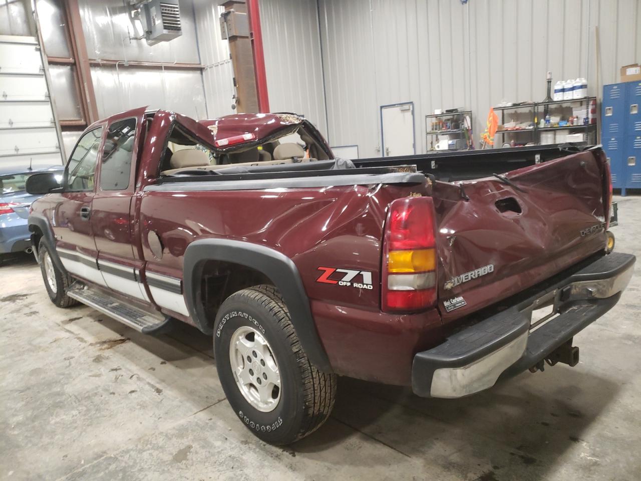 Photo 3 from auction – 2001 CHEVROLET 1500 SILVE with VIN 1GCEK19T31Z144366