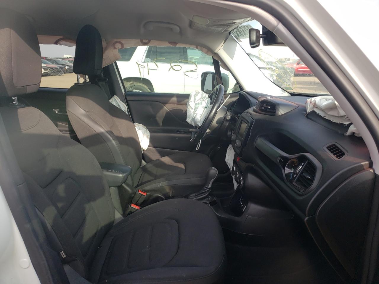 Photo 5 from auction – 2017 JEEP RENEGADE L with VIN ZACCJABB2HPG47570