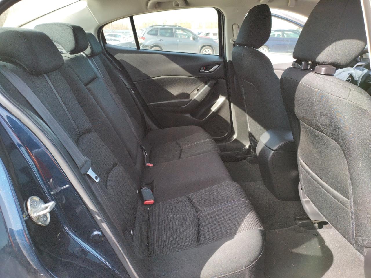 Photo 6 from auction – 2017 MAZDA 3 SPORT with VIN 3MZBN1U79HM156986