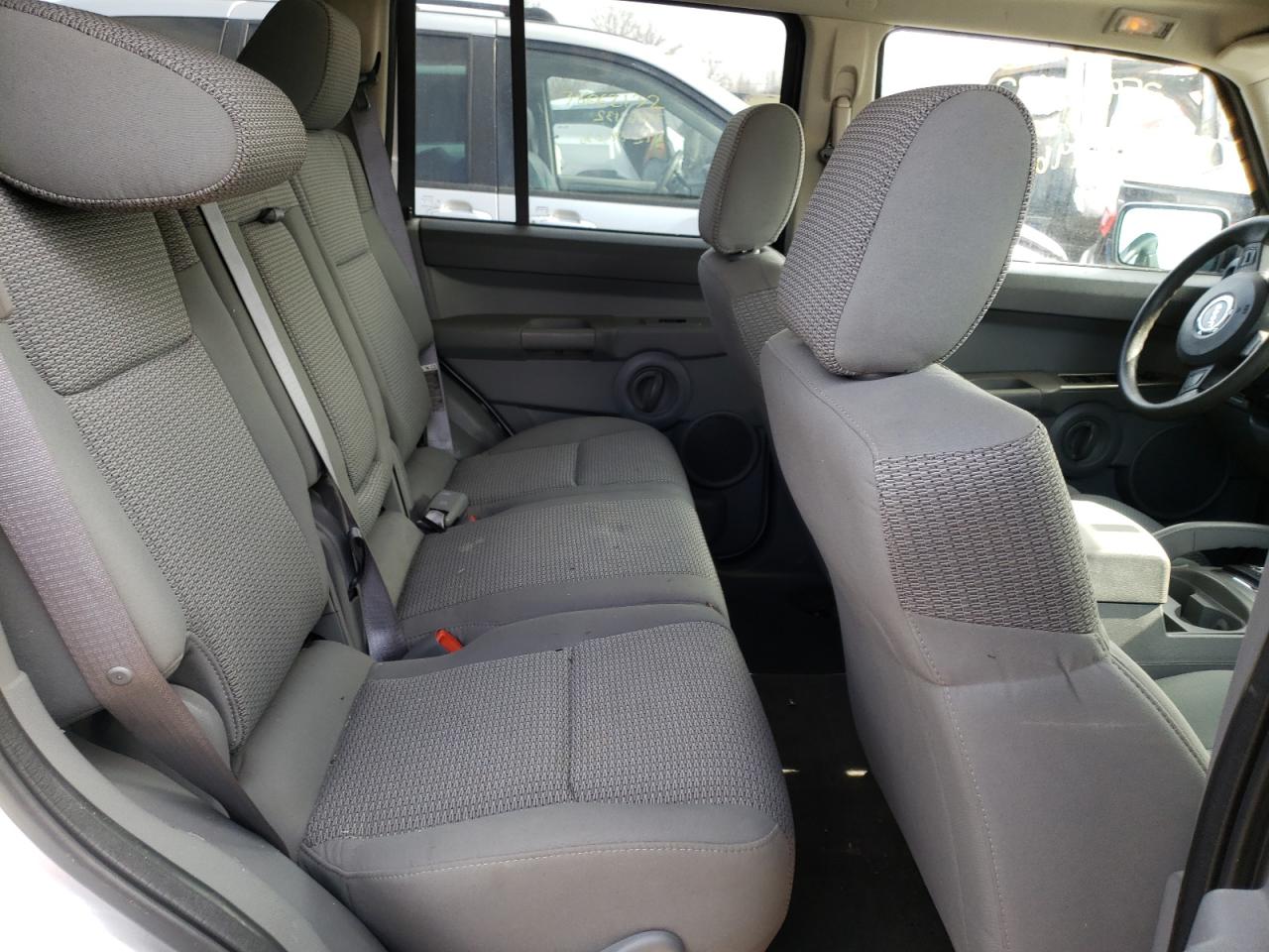Photo 6 from auction – 2007 JEEP COMMANDER with VIN 1J8HG48PX7C567096
