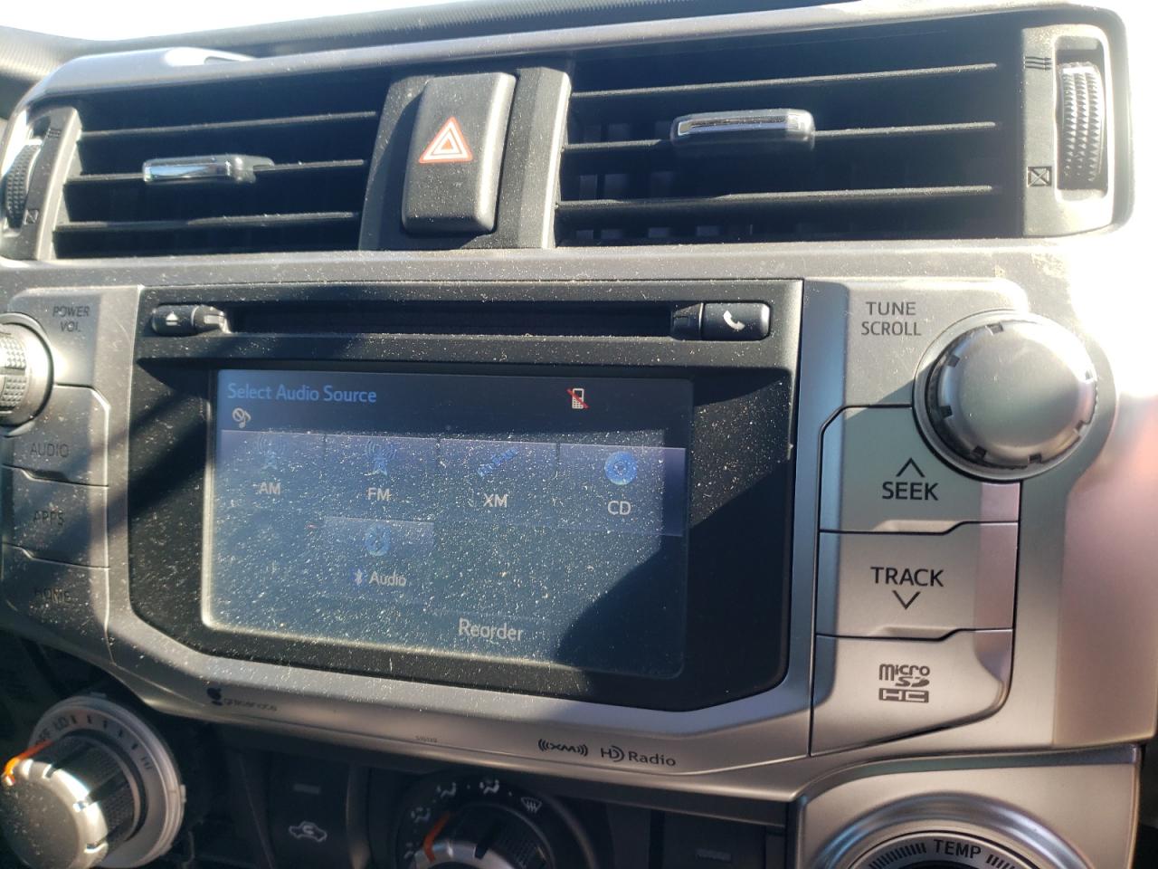 Photo 9 from auction – 2016 TOYOTA 4RUNNER SR with VIN JTEBU5JRXG5355869