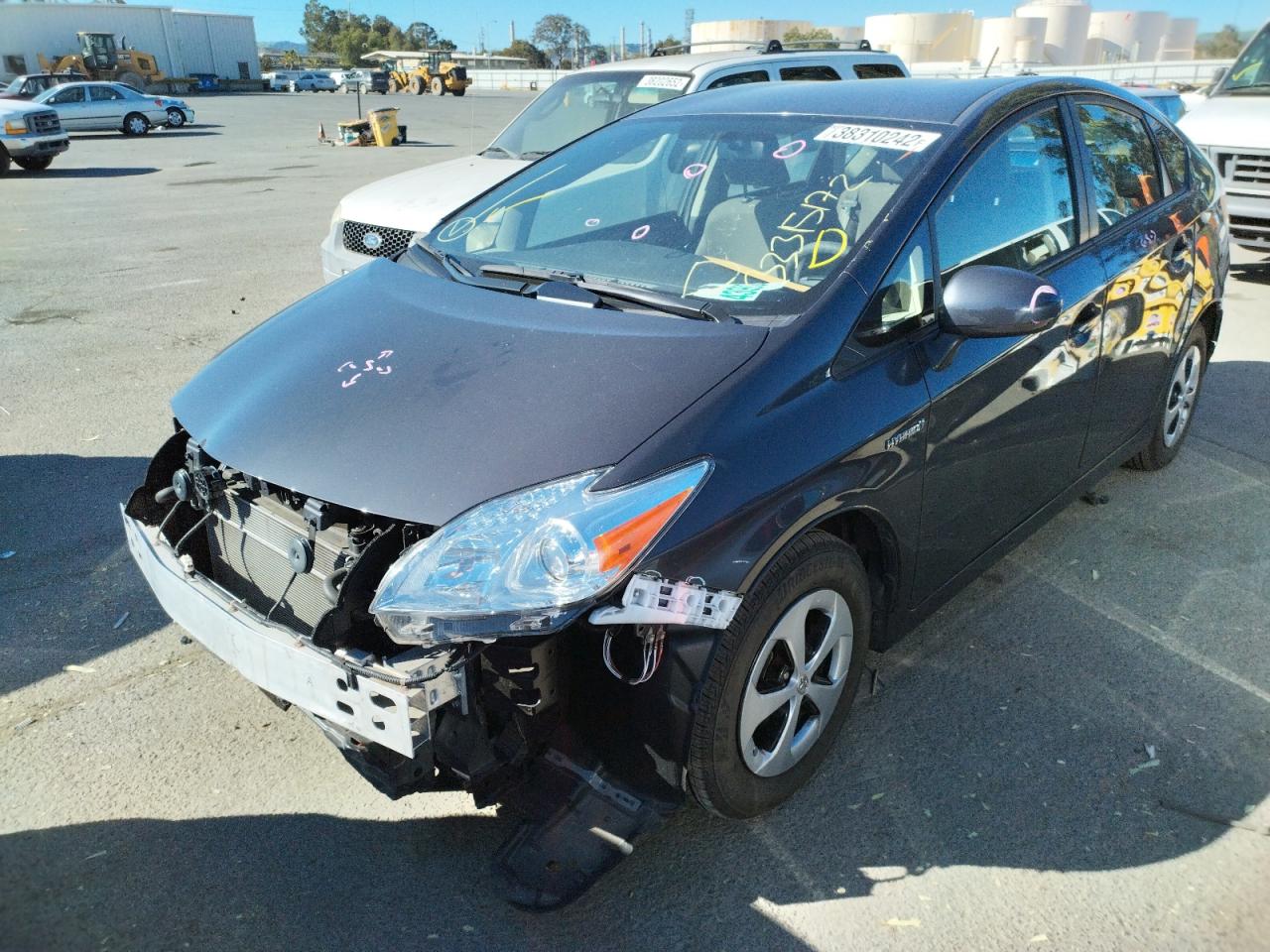 Photo 2 from auction – 2015 TOYOTA PRIUS with VIN JTDKN3DU4F1988783