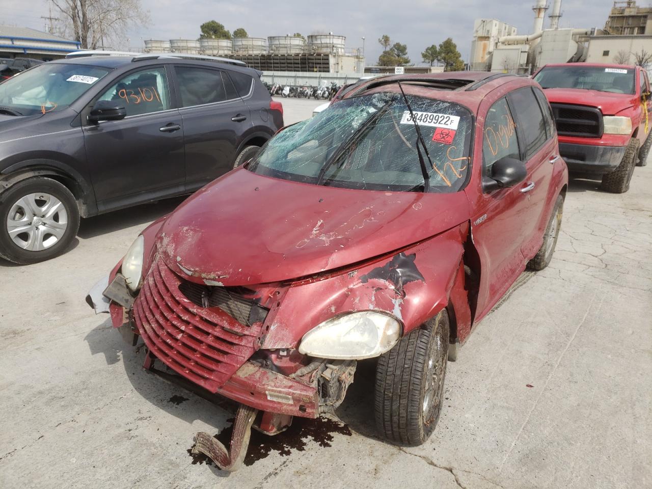Фото 2 с аукциона – 2002 CHRYSLER PT CRUISER с VIN 3C8FY68B52T256098