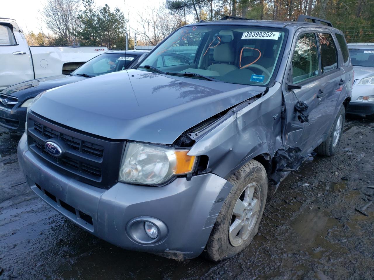 Photo 2 from auction – 2008 FORD ESCAPE XLT with VIN 1FMCU03148KA81344