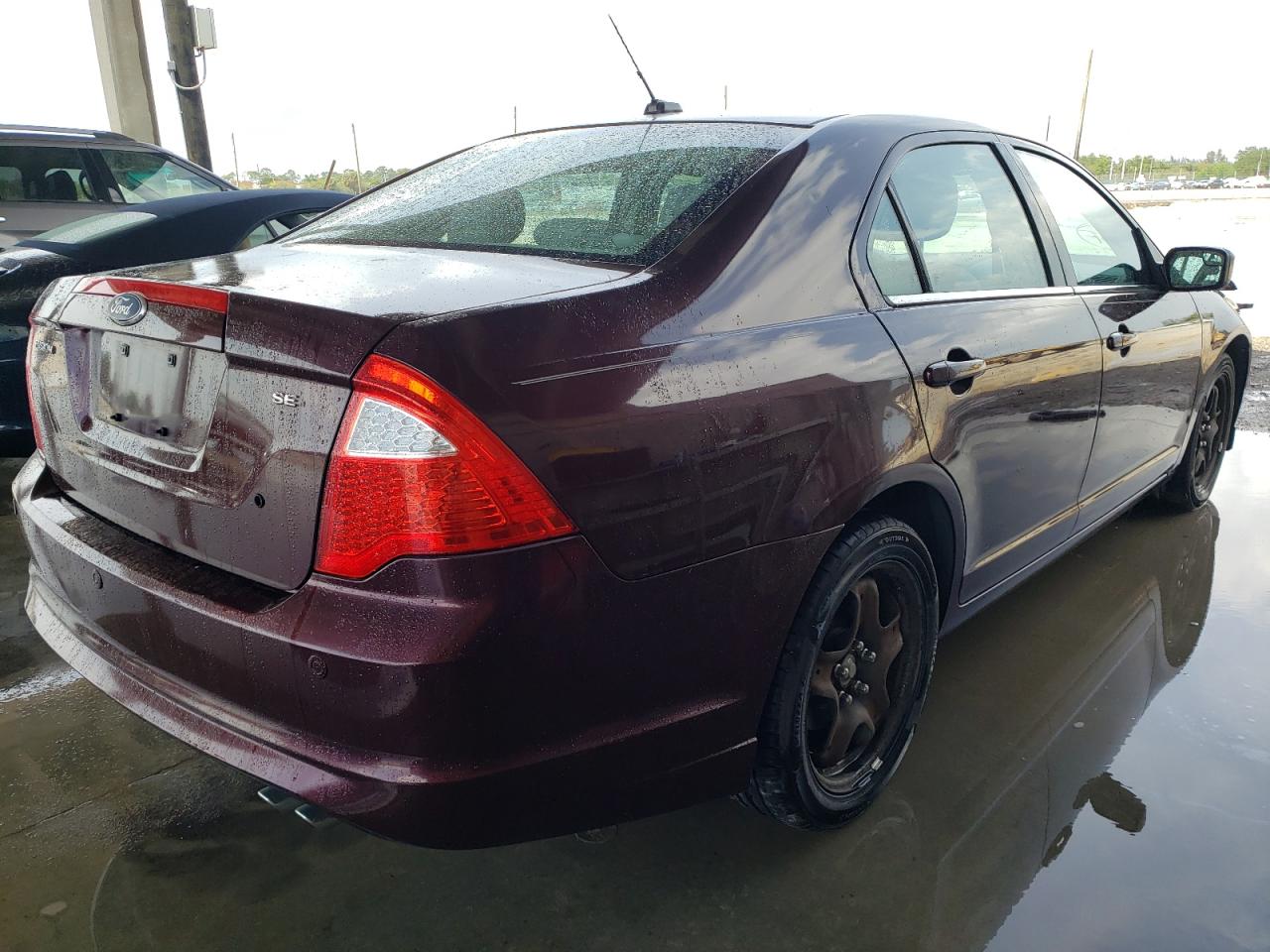 Photo 4 from auction – 2011 FORD FUSION SE with VIN 3FAHP0HA2BR132102