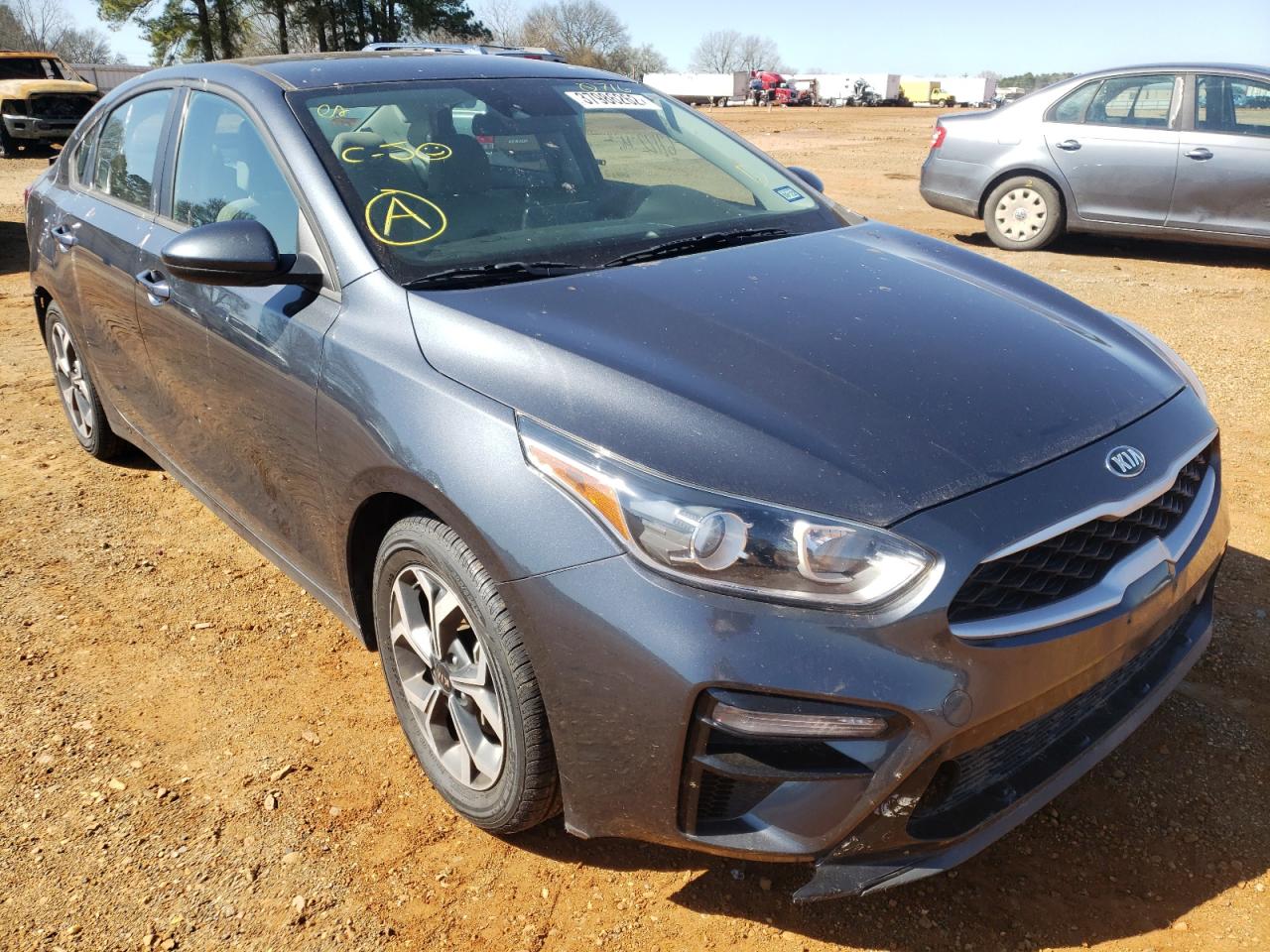 KIA FORTE FE 2019 with VIN 3KPF24AD7KE070716 - Photo from auction