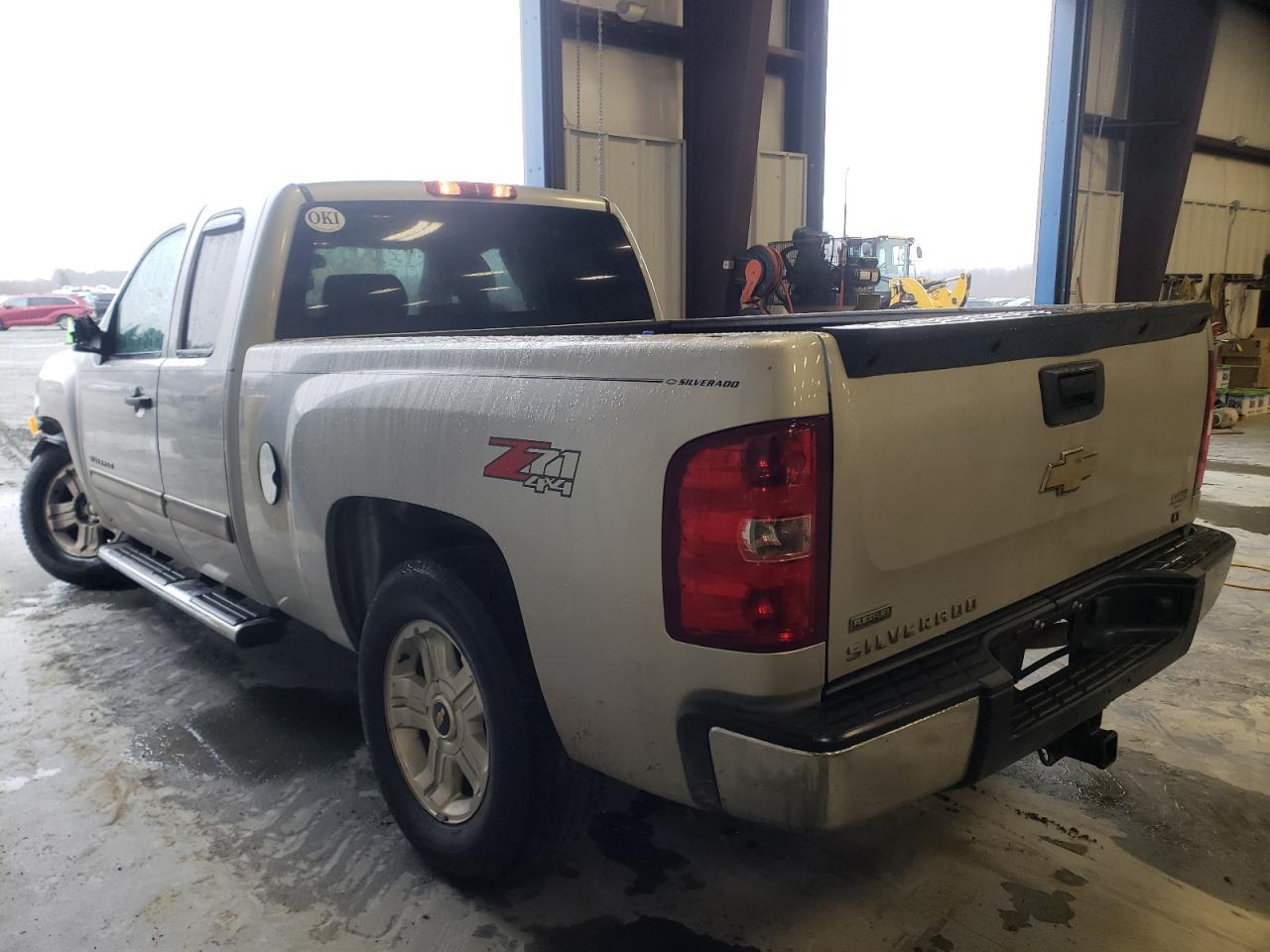 Photo 3 from auction – 2010 CHEVROLET SILVERADO with VIN 1GCSKSE30AZ109783