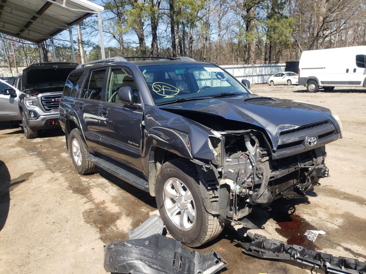 TOYOTA 4RUNNER SR 2004 with VIN JTEZU14R040034323 - Photo from auction