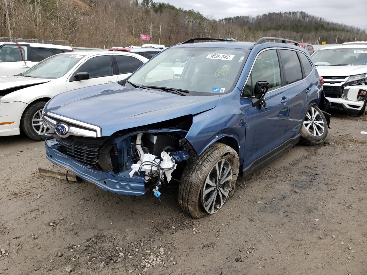 Photo 2 from auction – 2021 SUBARU FORESTER L with VIN JF2SKAUC8MH591328