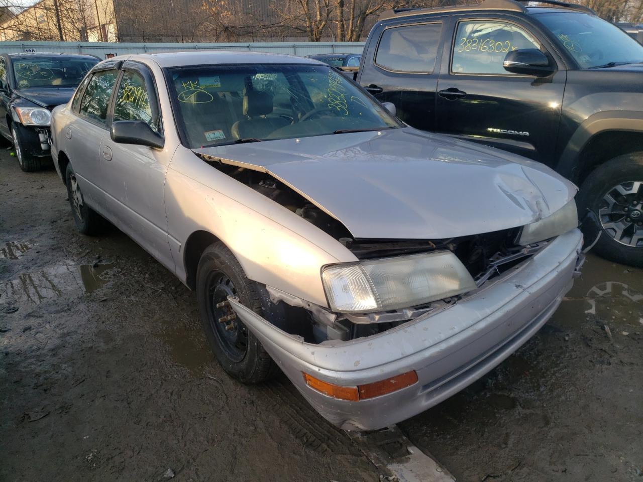 TOYOTA AVALON XL 1997 with VIN 4T1BF12B3VU187015 - Photo from auction