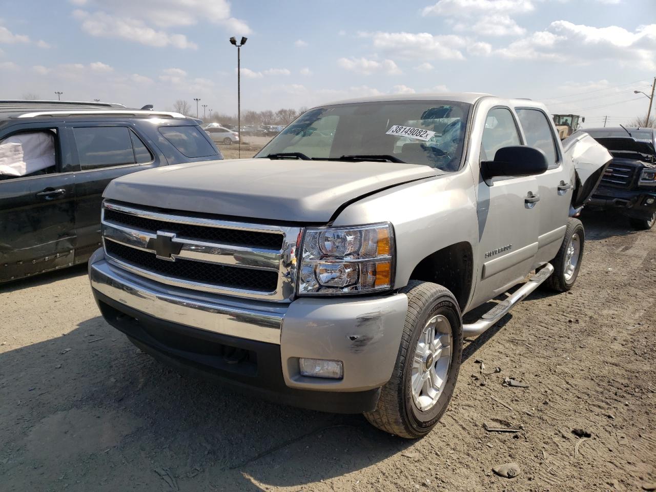 Photo 2 from auction – 2007 CHEVROLET SILVERADO with VIN 2GCEK13C971704496