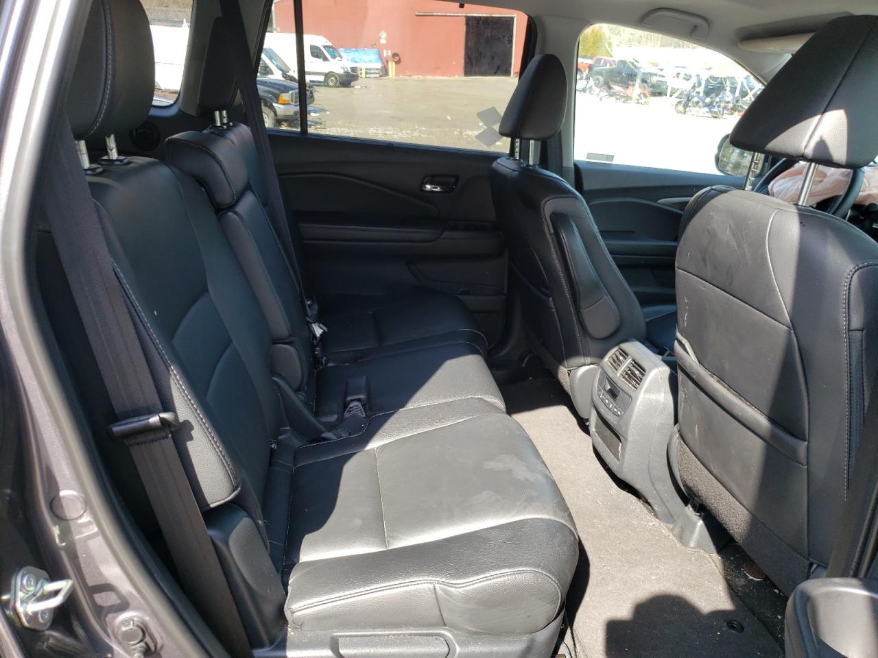Photo 6 from auction – 2020 HONDA PILOT EXL with VIN 5FNYF6H56LB055336