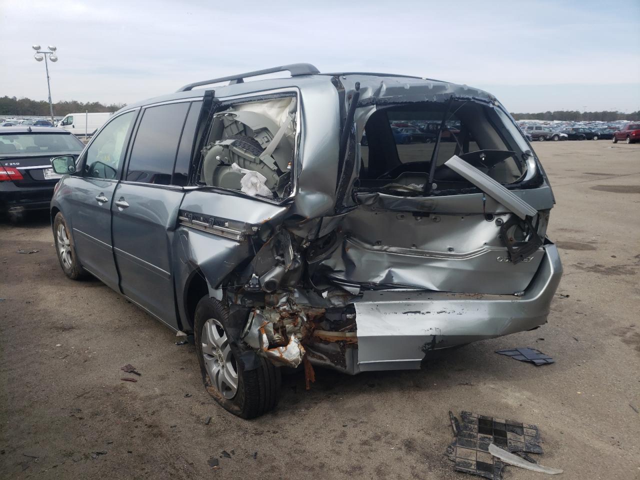 Photo 16 from auction – 2005 HONDA ODYSSEY with VIN 5FNRL38665B077313